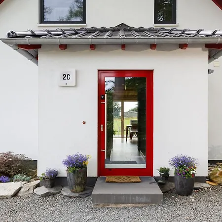 Rotes Haus 빌라 몬샤우